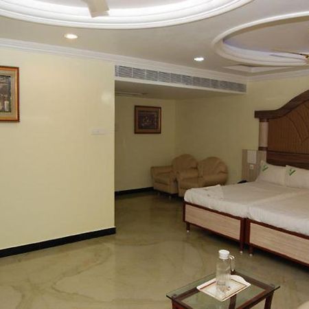 Shri Perumal Inn Ποντισερί Εξωτερικό φωτογραφία