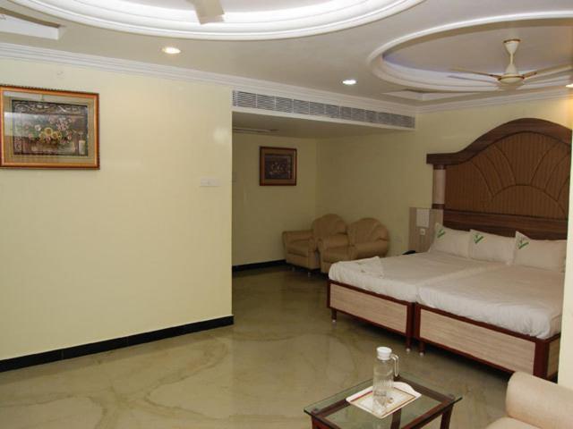 Shri Perumal Inn Ποντισερί Εξωτερικό φωτογραφία